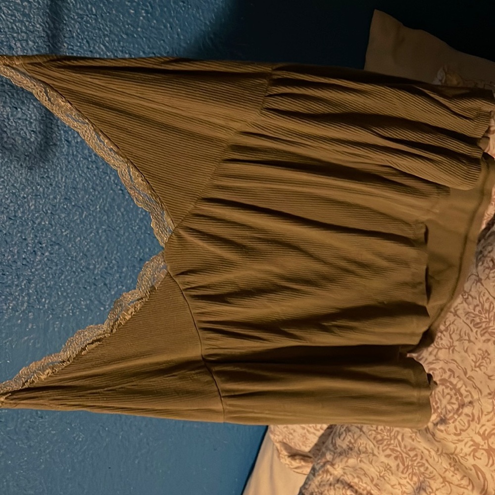 Green tank top only worn once in good condition